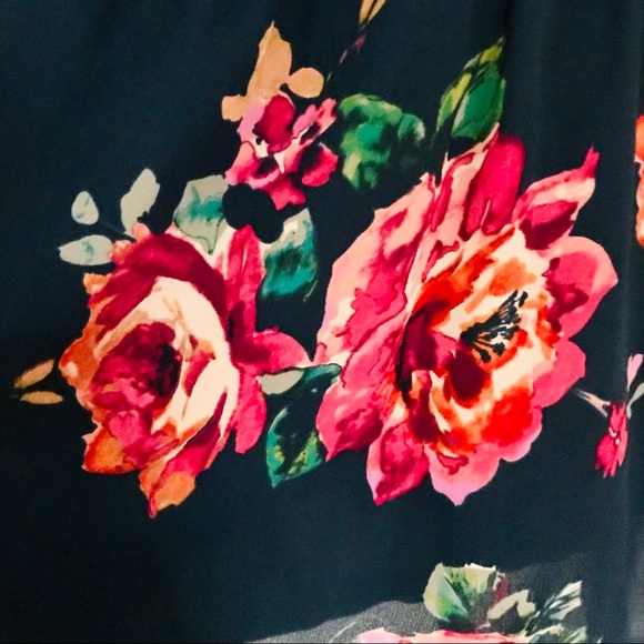 🎉HP🎉SIZE M Buttons Rose Navy Midi Skirt - Picture 5 of 6